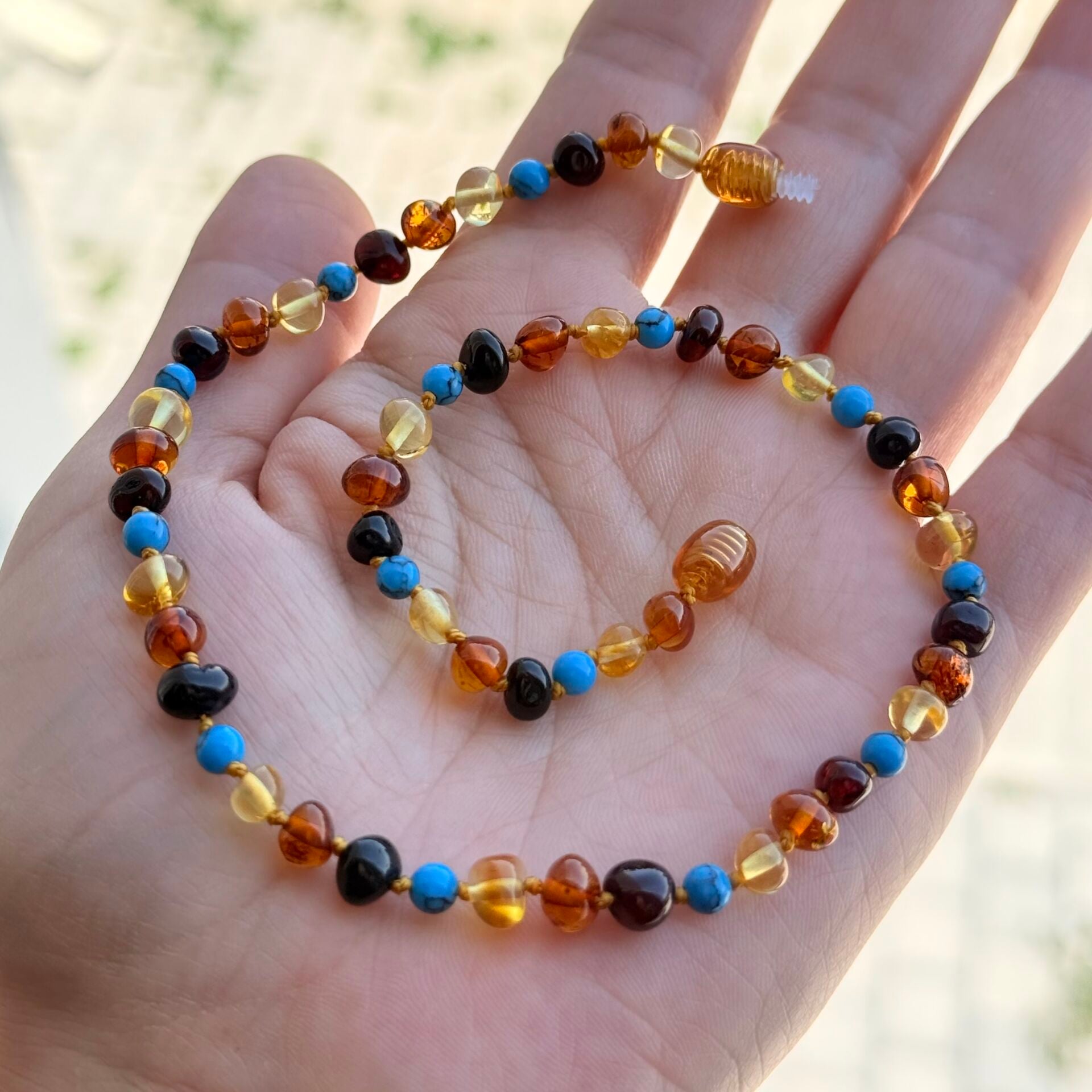 Damla Kehribar Bebek Kolyesi
