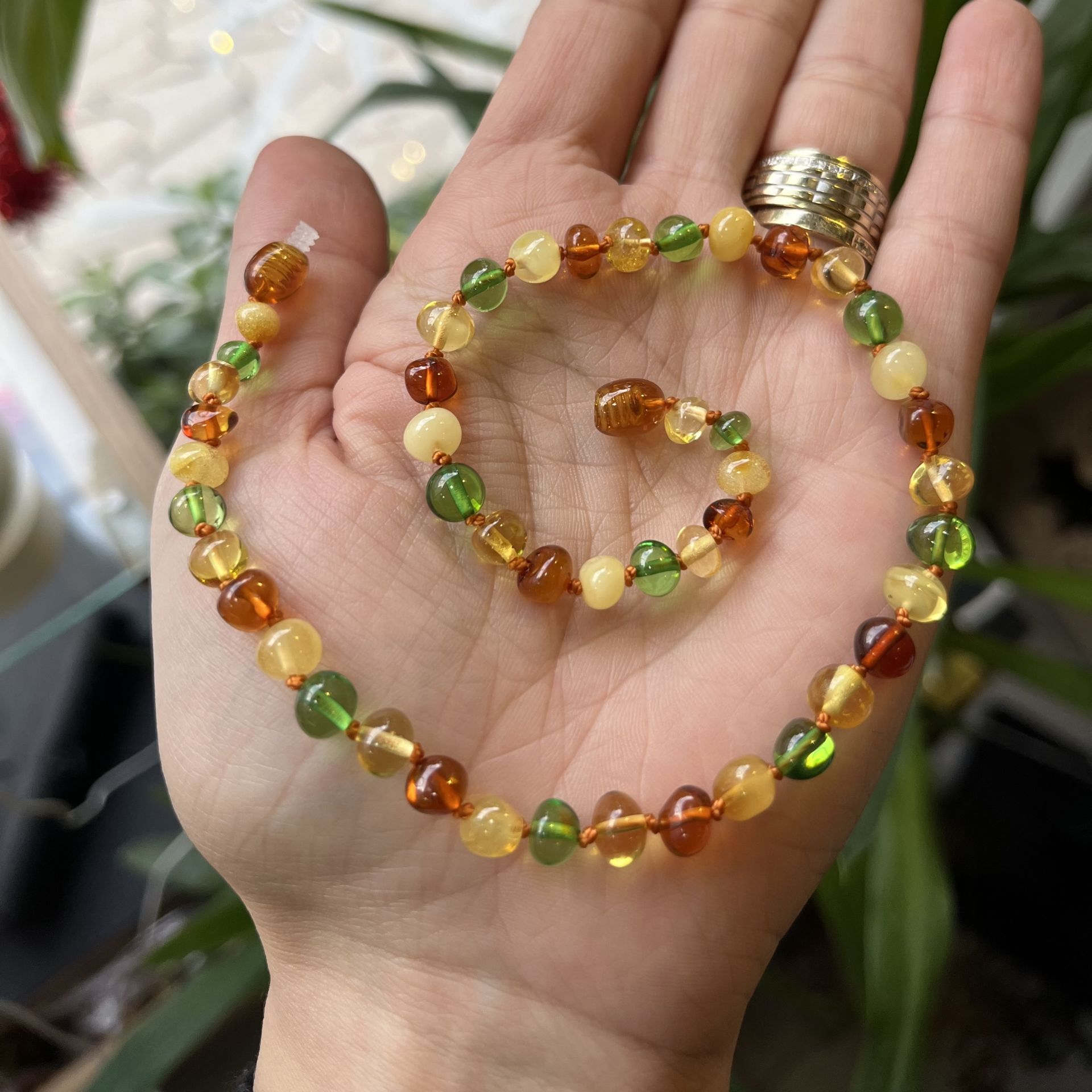 Damla Kehribar Bebek Kolyesi