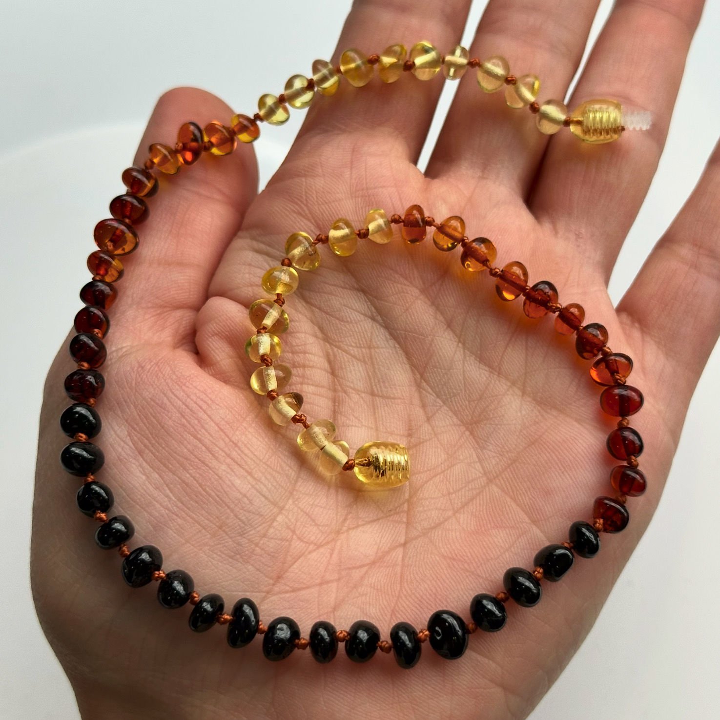 Damla Kehribar Bebek Kolyesi