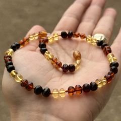 Damla Kehribar Bebek Kolyesi
