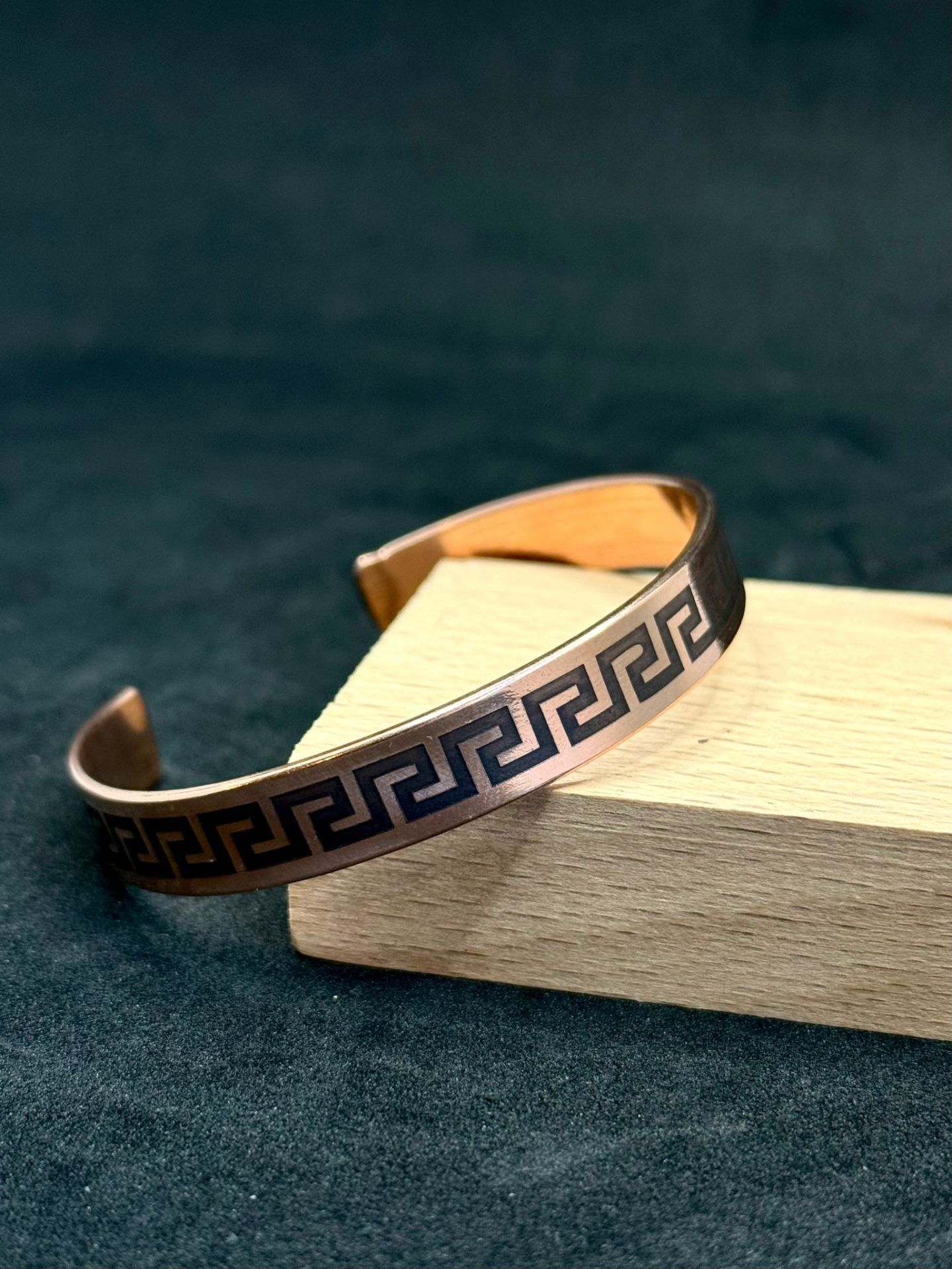 Bakır Bileklik Geçişli Model