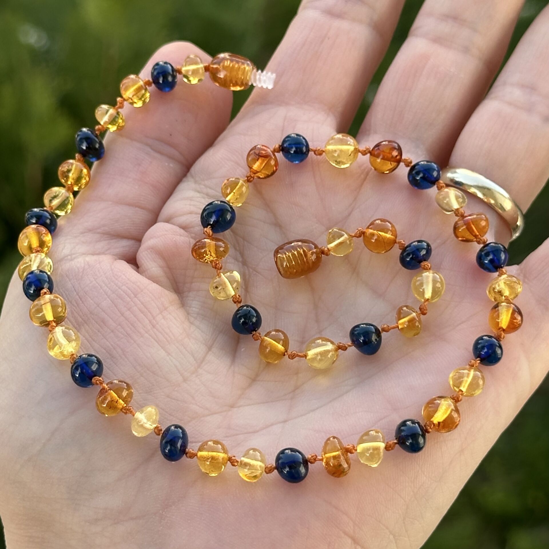 Damla Kehribar Bebek Kolyesi