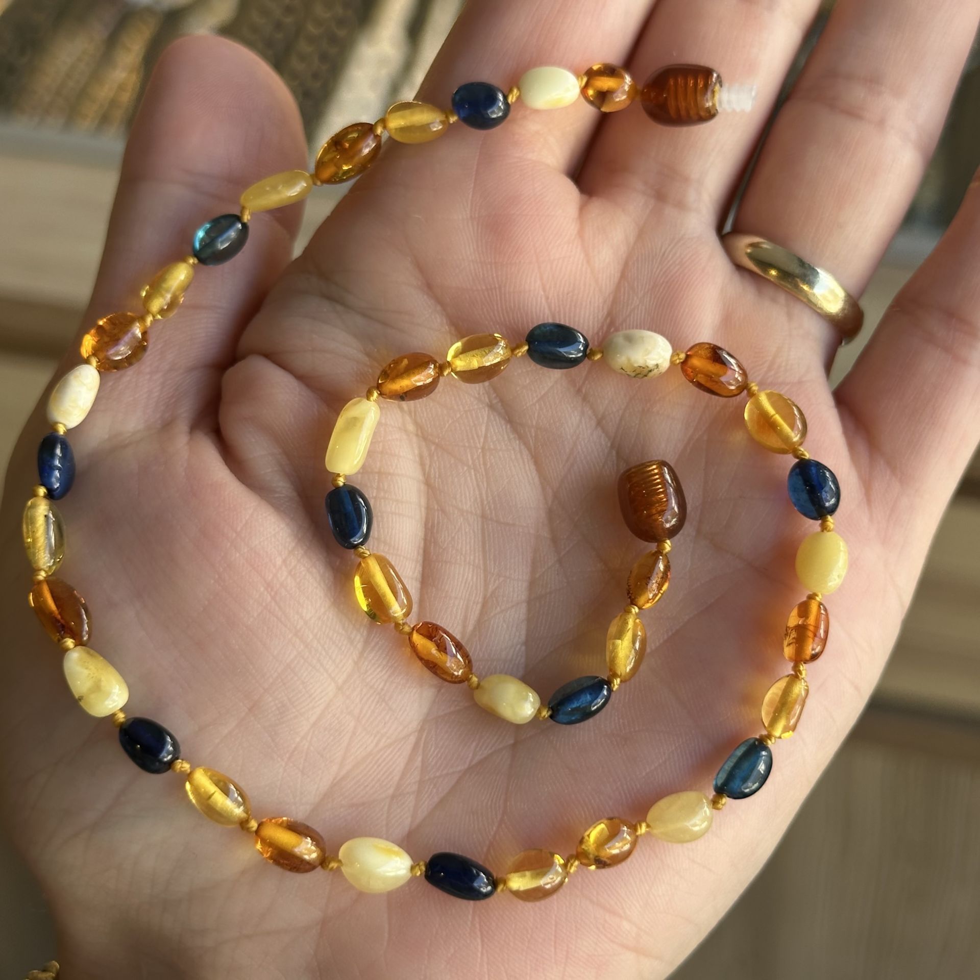 Damla Kehribar Bebek Kolyesi