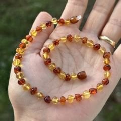 Damla Kehribar Bebek Kolyesi