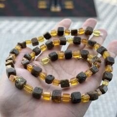 Damla Kehribar Küp Model Yetişkin Kehribar Kolye