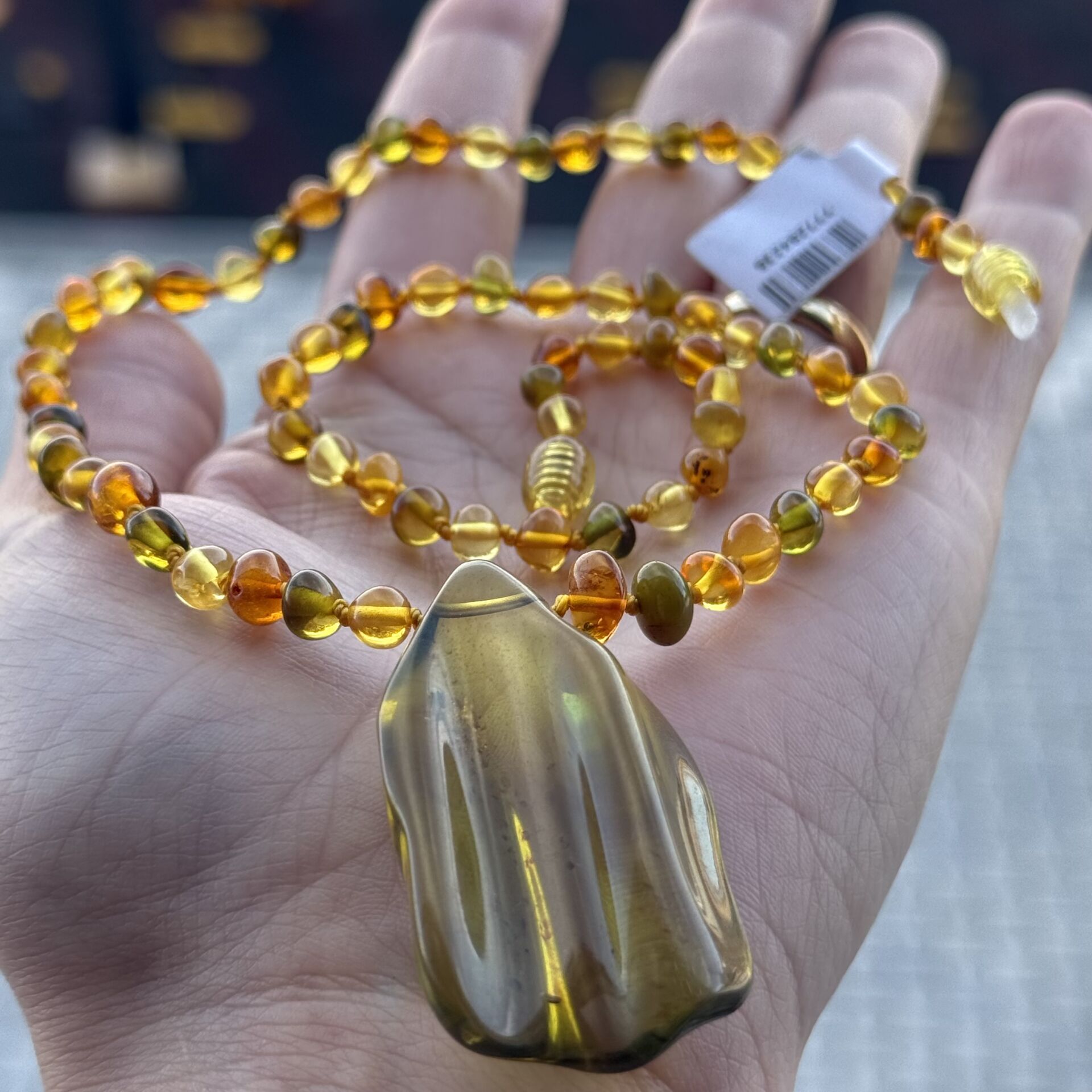 Damla Kehribar Yeşil Baltık fosil Uçlu Kehribar Kolye